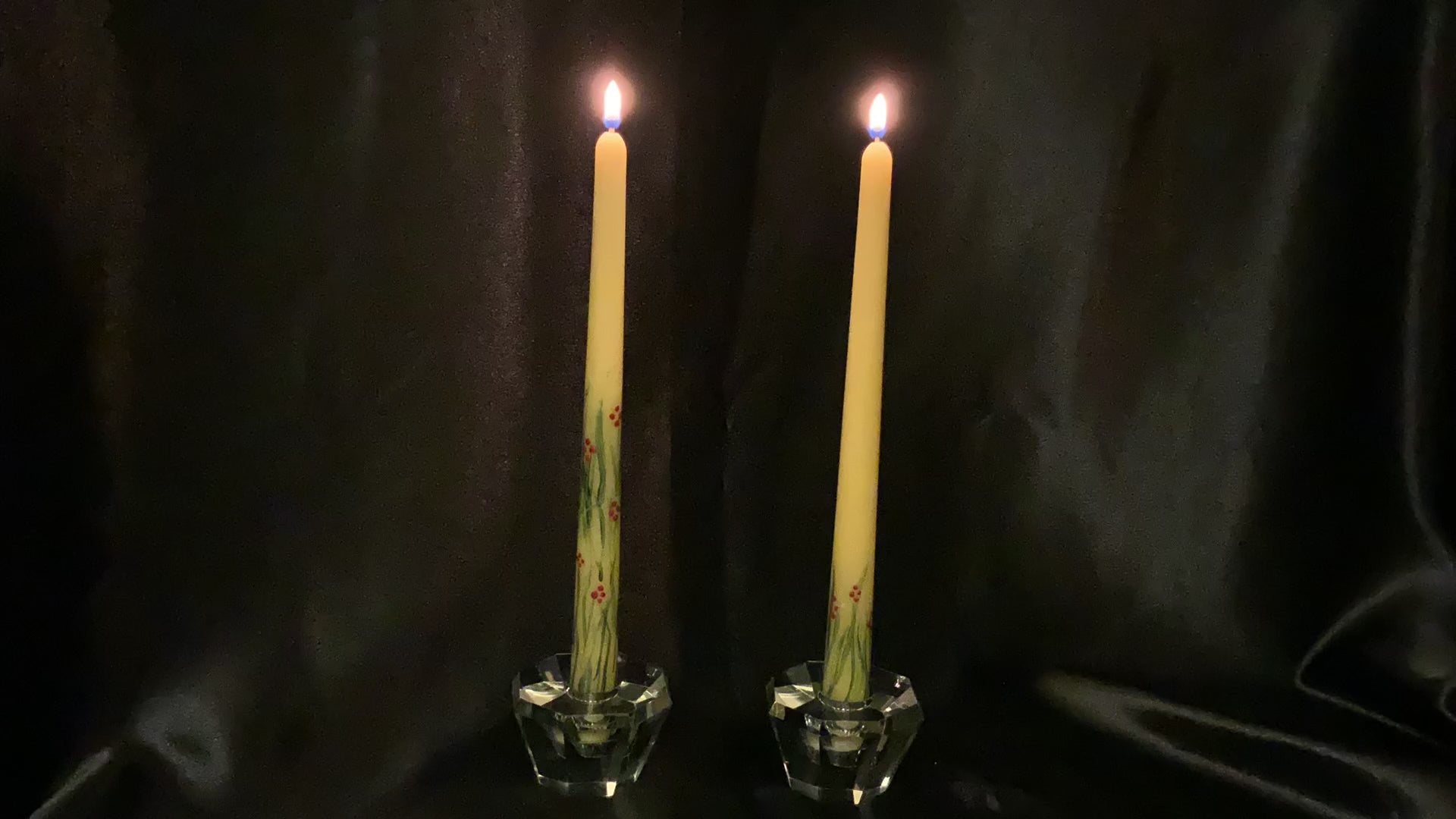 Taper Candle - Natural Colour Beeswax - No Tear